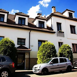 Excellent 3* Prague